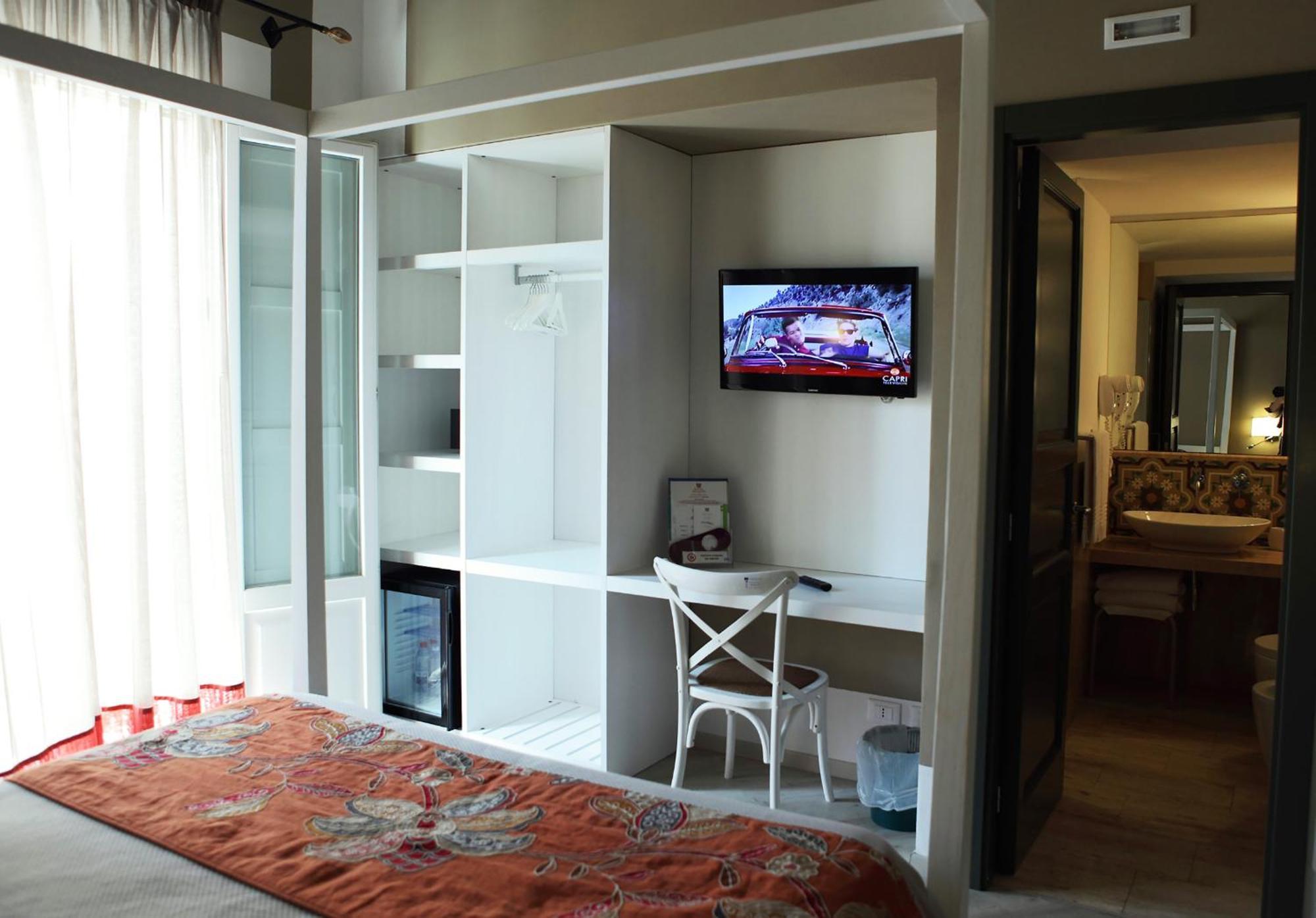 Aegusa Hotel 파뷔냐나도 객실 사진