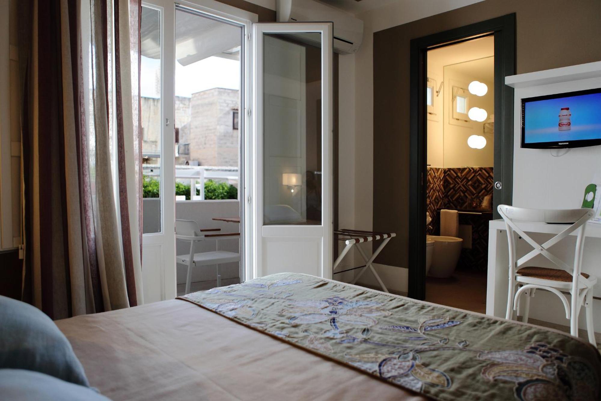 Aegusa Hotel 파뷔냐나도 외부 사진